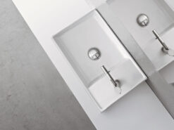 Επιτοίχιος νιπτήρας μπάνιου από Υαλώδη πορσελάνη Teroema/R 8031R4123-300 41 x 23 cm. Με επιφάνεια Clean Plus και  για προστασία κατά των αλάτων και κατά των βακτηρίων.