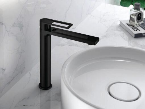 Επικαθήμενη Μπαταρία Teorema Diva Black Matt 690711. Τοποθέτηση στο Νιπτήρα. Κατάλληλη για Επικαθήμενους Νιπτήρες.Υψηλής ποιότητας χρωμίωση.