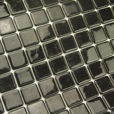 Ψηφίδα επένδυσης επιφανειών Reviglass PS-26 με διάσταση 25 x 25 mm.