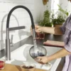 Μπαταρία Κουζίνας Blanco Sonea-S Flexo. Υψηλό περιστρεφόμενο ρουξούνι με Συρόμενο Ντουζ σε απόχρωση Inox Matt.