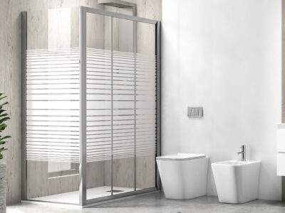 Ορθογώνια καμπίνα ντουζιέρας με κρύσταλλο Σεριγραφάτο ασφαλείας Penta 300 REC LN 90 x 70 cm με 2 Συρόμενες Πόρτες και 1 πλαινό σταθερό φύλλο.