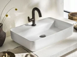 Επιτραπέζιος νιπτήρας μπάνιου από Υαλώδη πορσελάνη Crest 39055-300 55 x 40 cm.