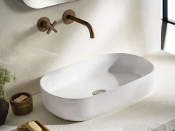Επιτραπέζιος νιπτήρας μπάνιου από Υαλώδη πορσελάνη Uma 31055-300 55 x 36 cm.