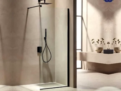 Διαχωριστικό ντουζιέρας με κρύσταλλο Διαφανές ασφαλείας Walkin Free-1 Black 70 x 195 cm.
