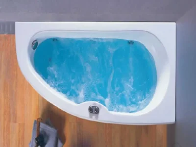 Μπανιέρα Γωνιακή Kochili Δεξιά 135 x 80 cm.