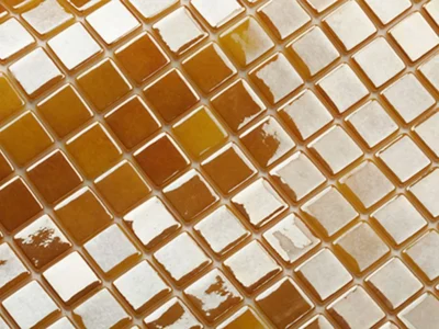 Ψηφίδα επένδυσης επιφανειών Reviglass Golden με διάσταση 25x25mm.