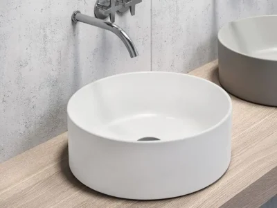 Επιτραπέζιος νιπτήρας μπάνιου Kube-X 9435-300 32x32cm.